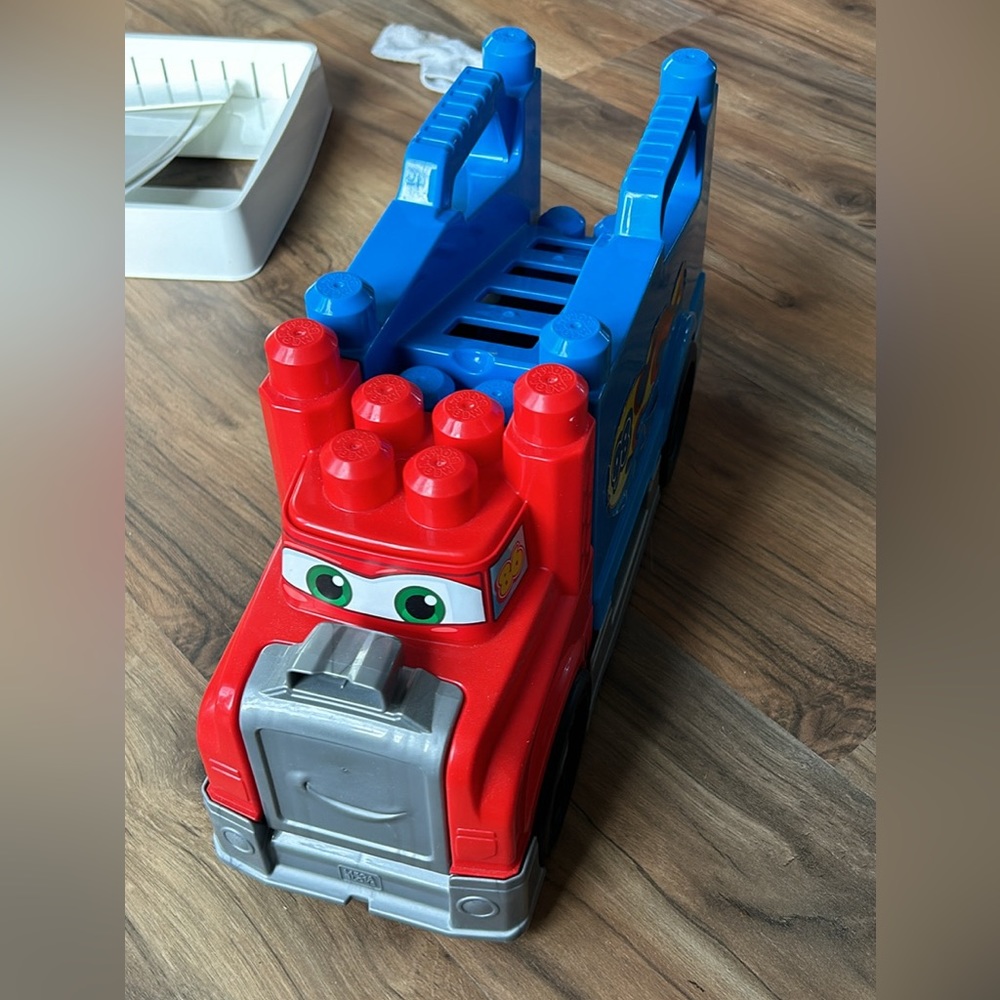 Mega Blocks truck